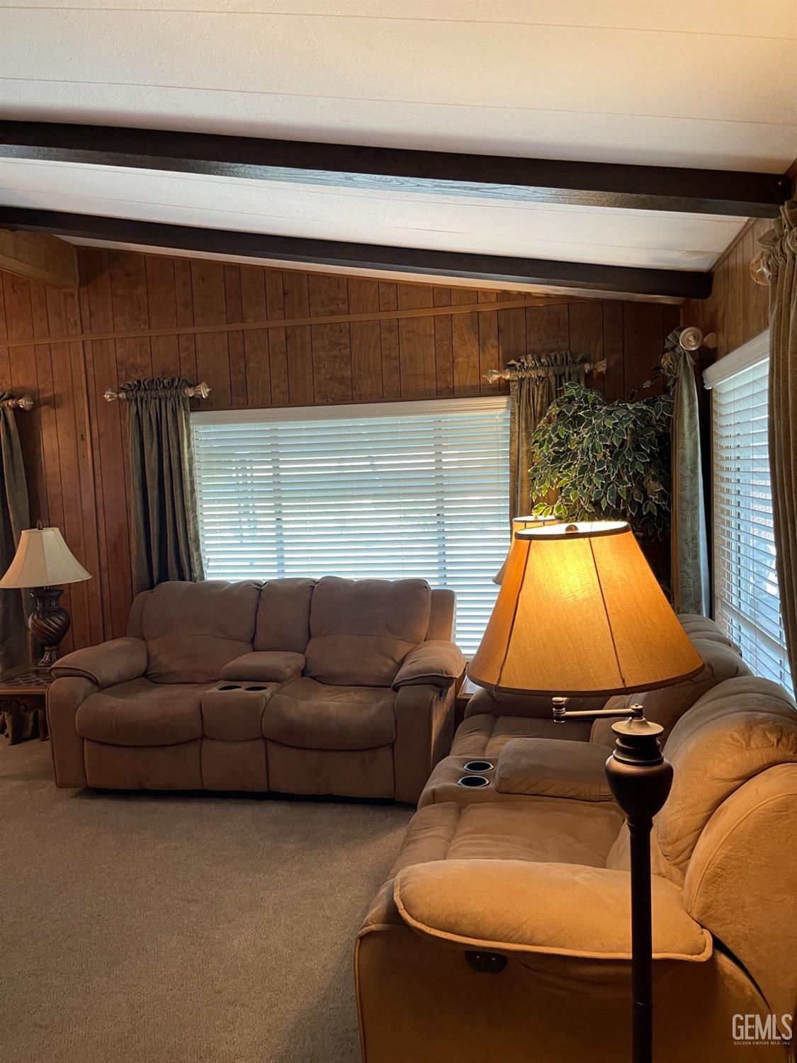 400 E Roberts Lane — photo 16