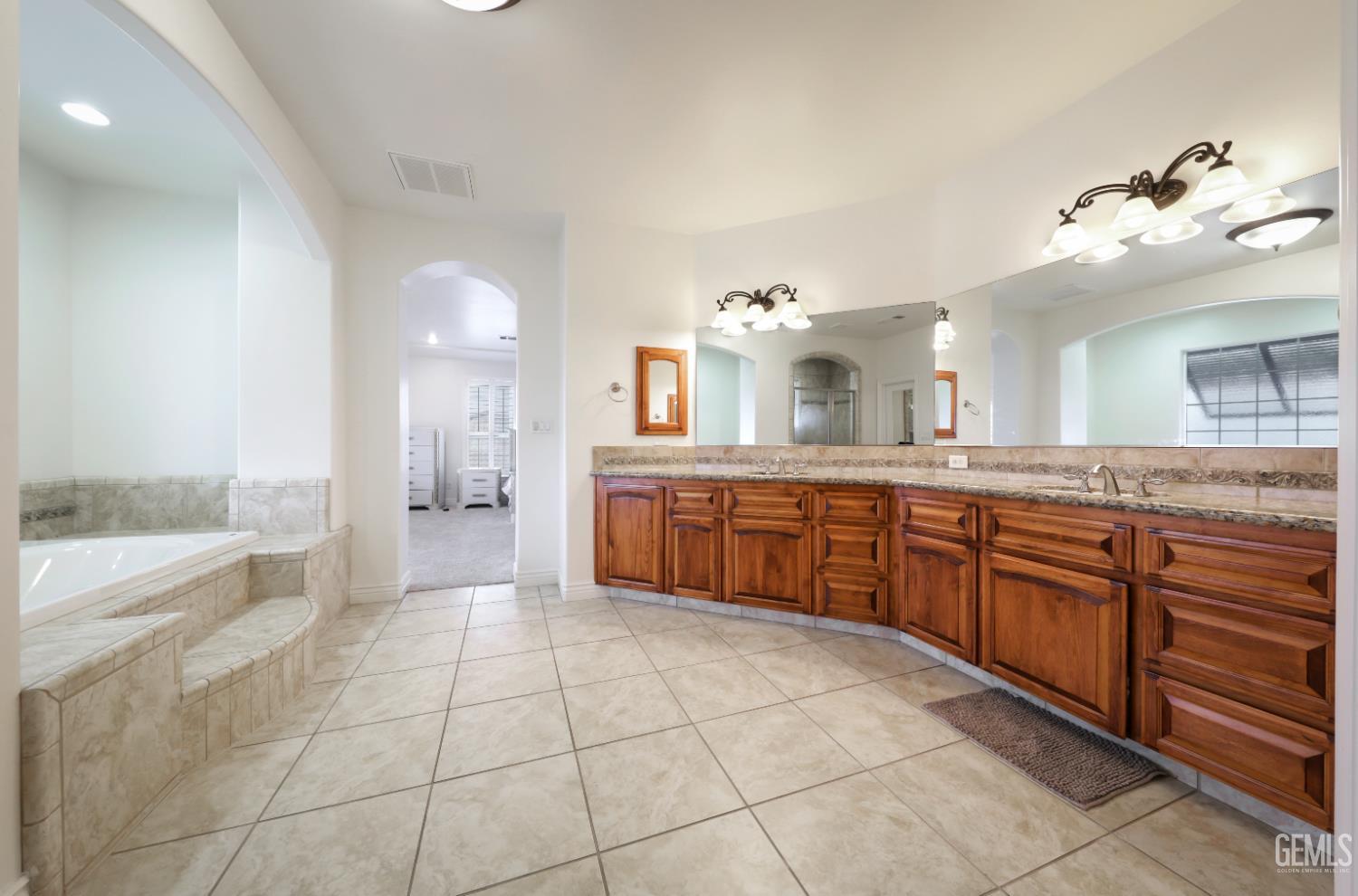 2510 Edingal Drive — photo 34