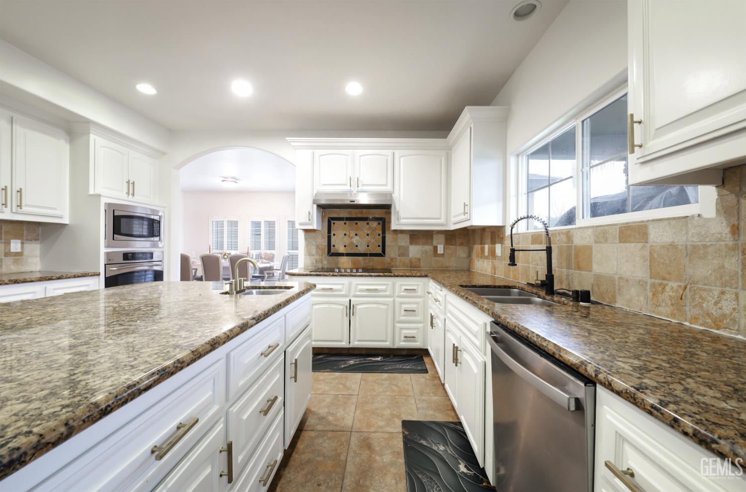 2510 Edingal Drive — photo 12