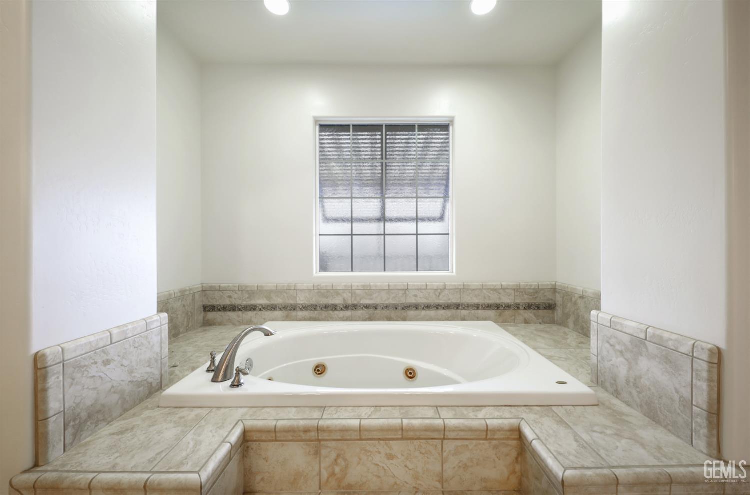 2510 Edingal Drive — photo 33