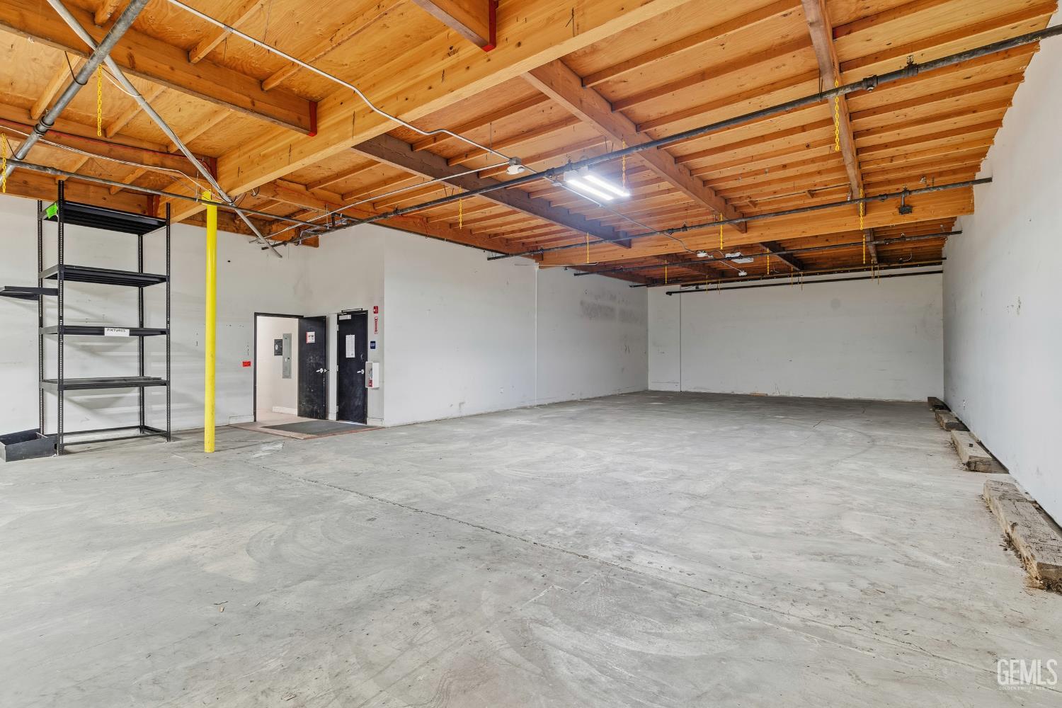 3601 Ming Avenue — photo 24