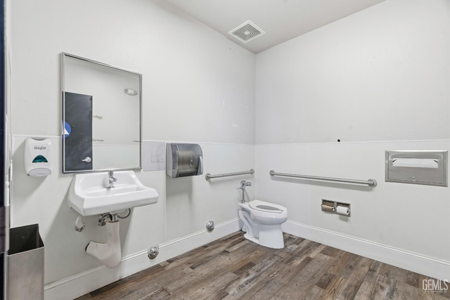 3601 Ming Avenue — photo 20
