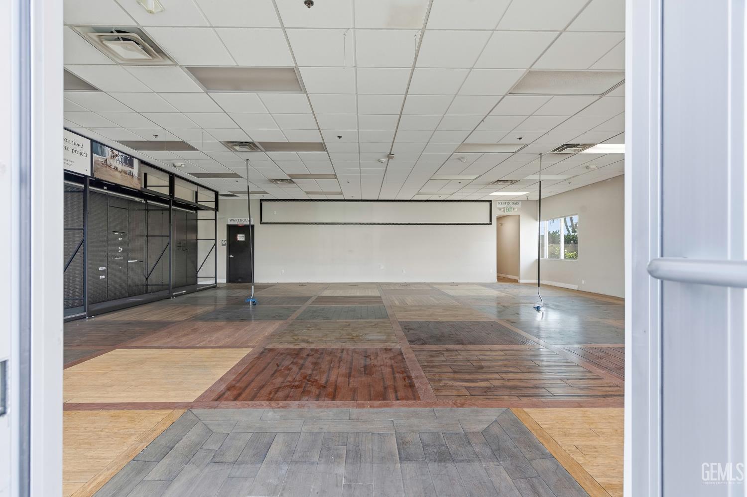 3601 Ming Avenue — photo 11