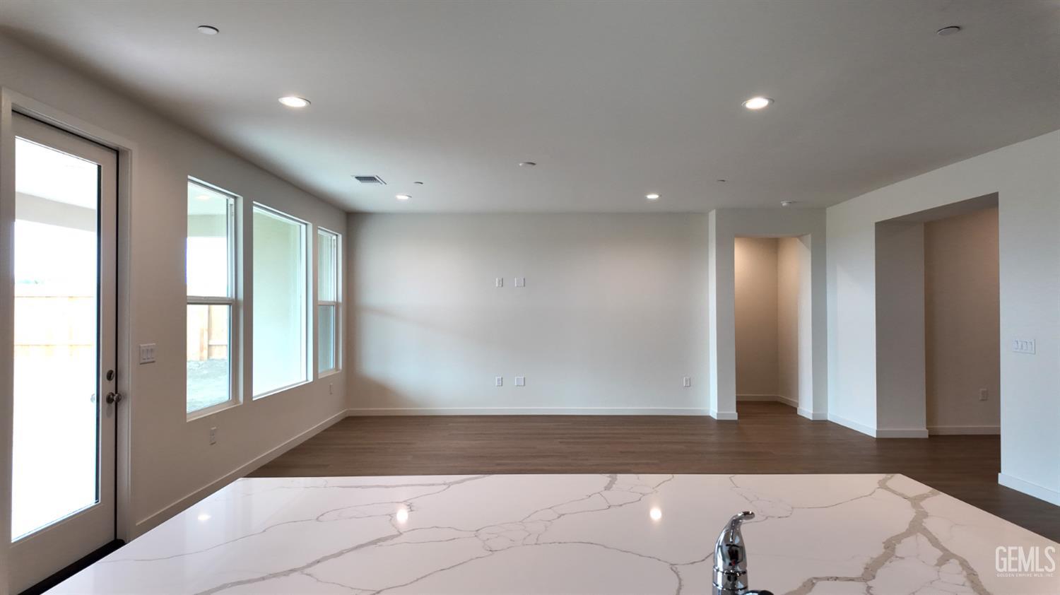 7307 Cryosphere Street — photo 5