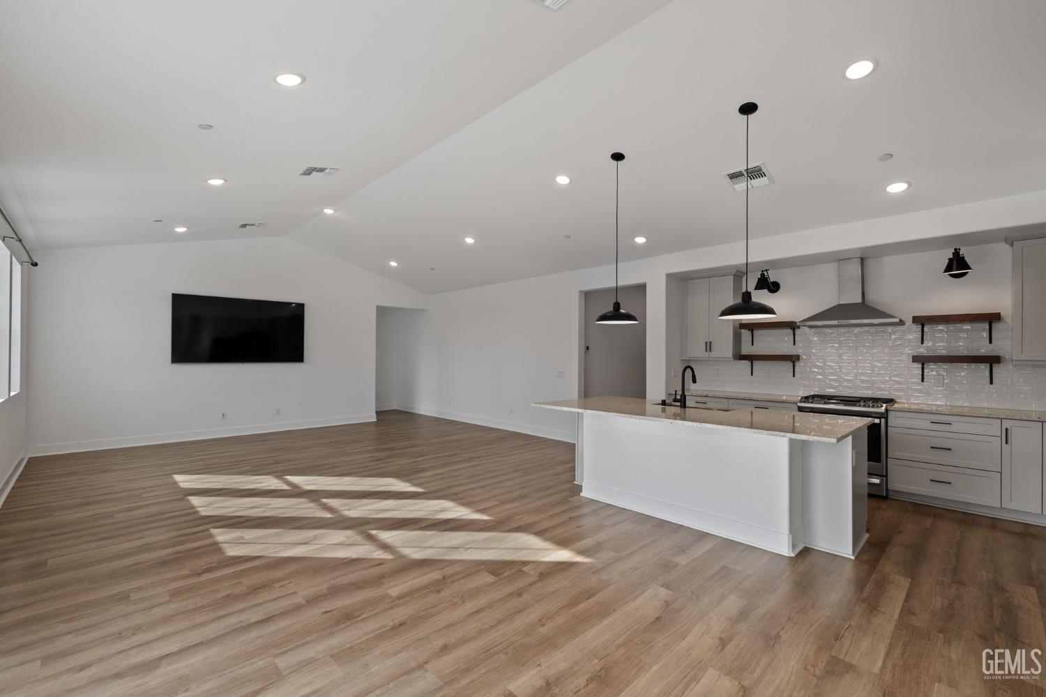 1360 Bodega Drive — photo 10