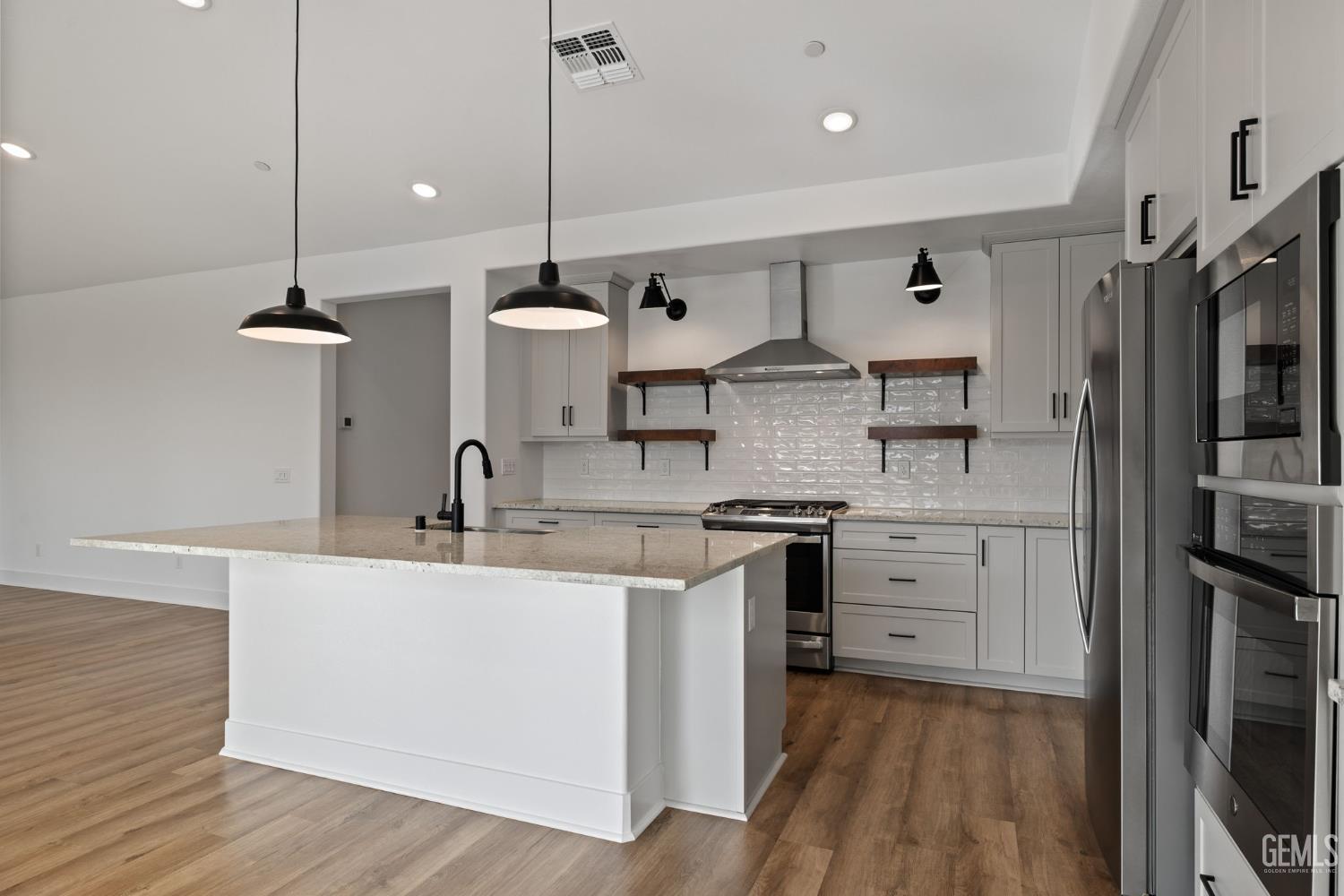 1360 Bodega Drive — photo 11