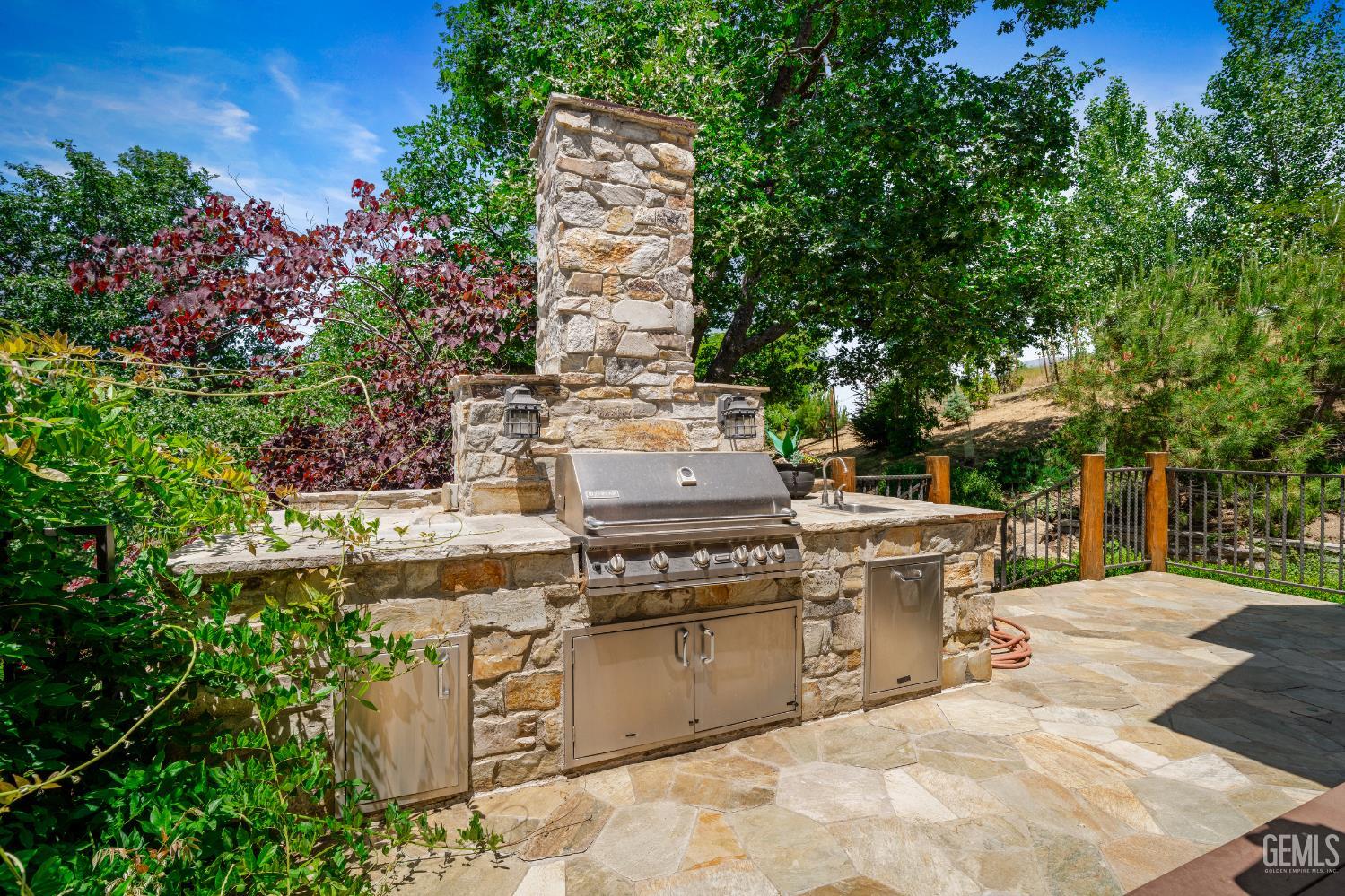 26000 Deertrail Drive — photo 5