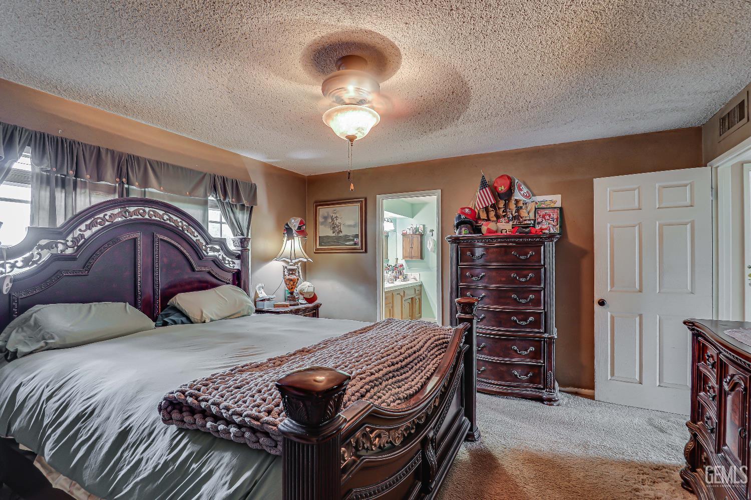 6712 Noah Avenue — photo 21