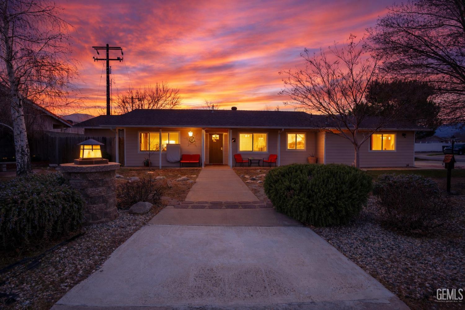 21621 Golden Hills Boulevard