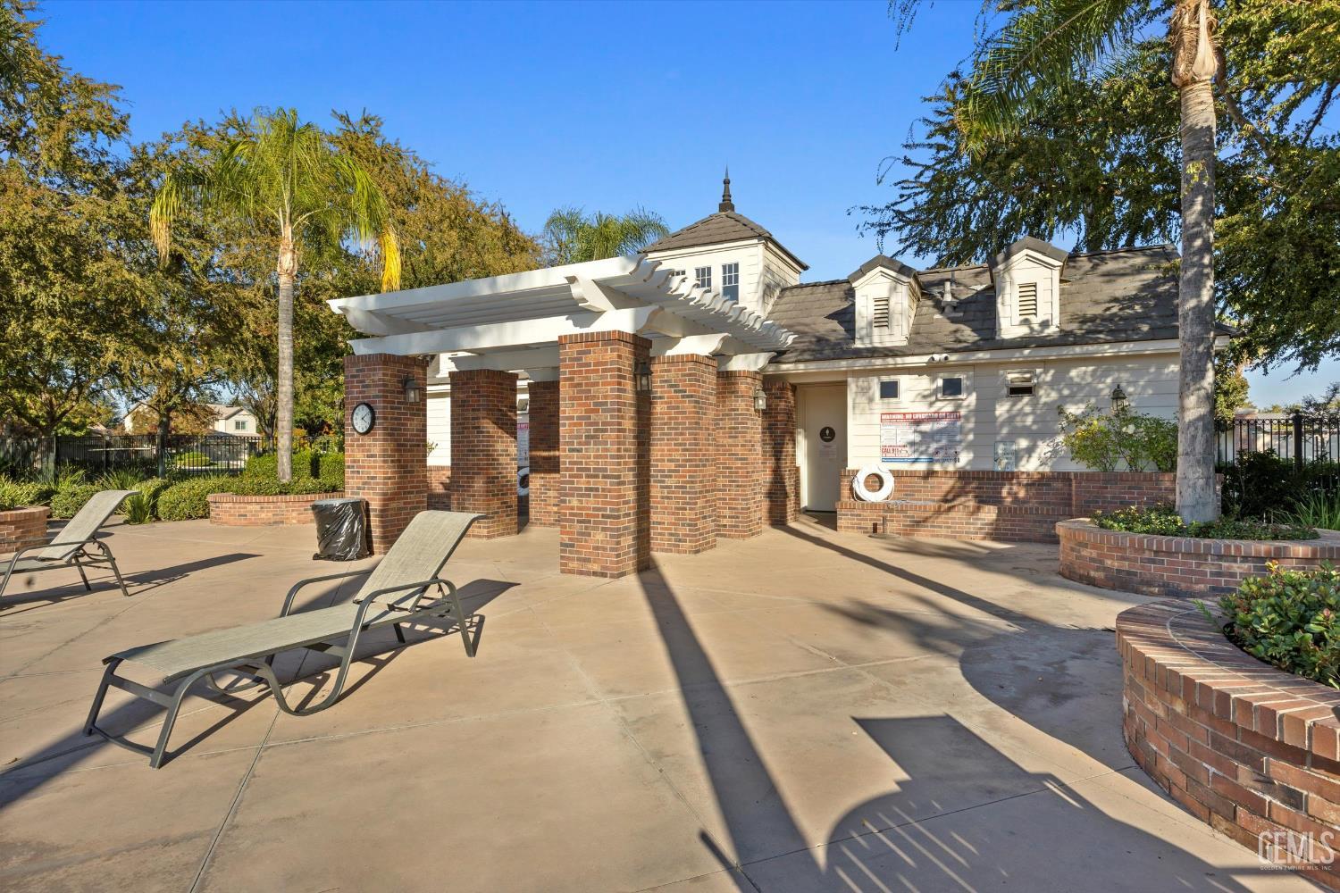 308 White Alder Drive — photo 8
