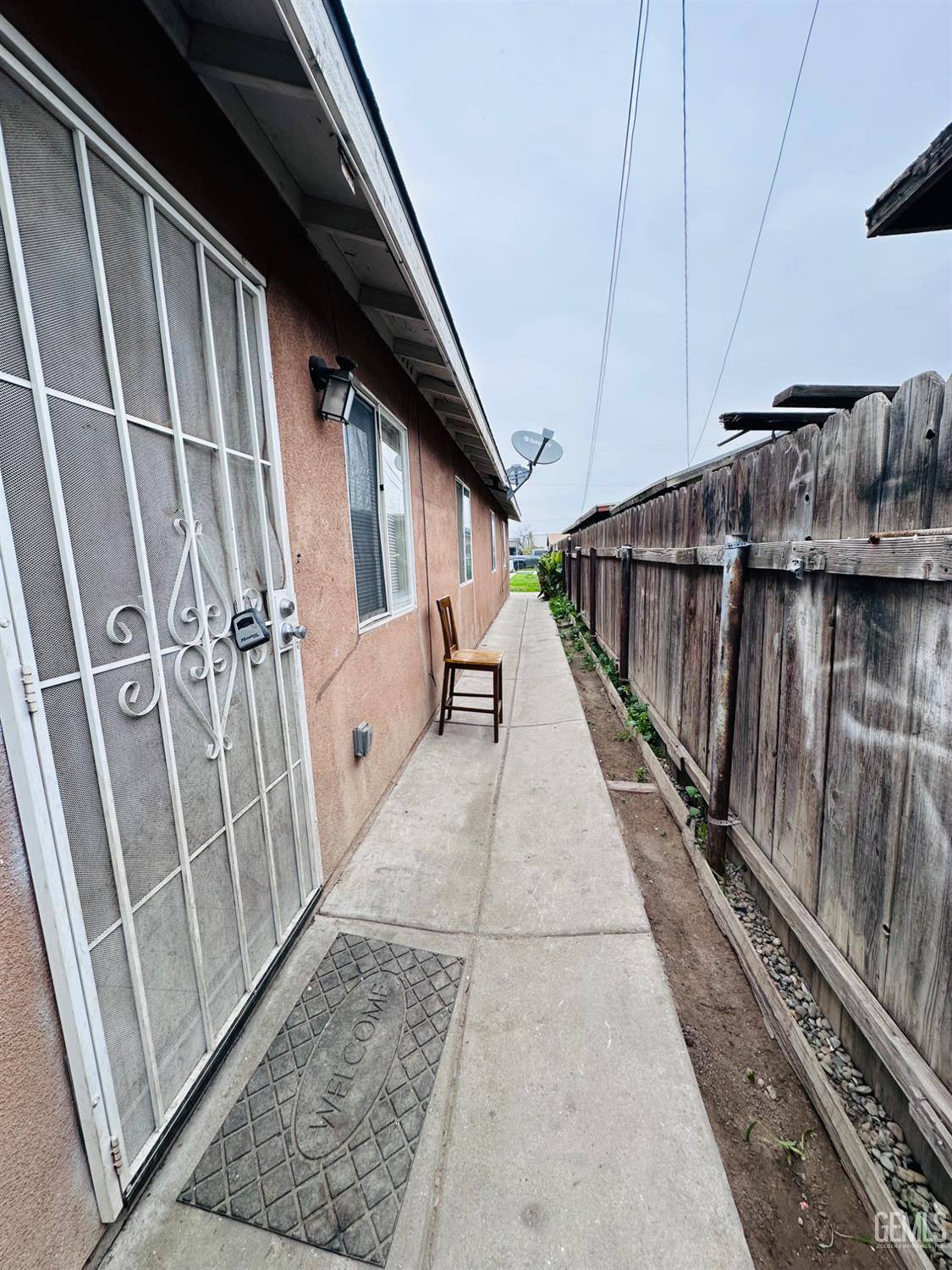1909 Padre Street — photo 7