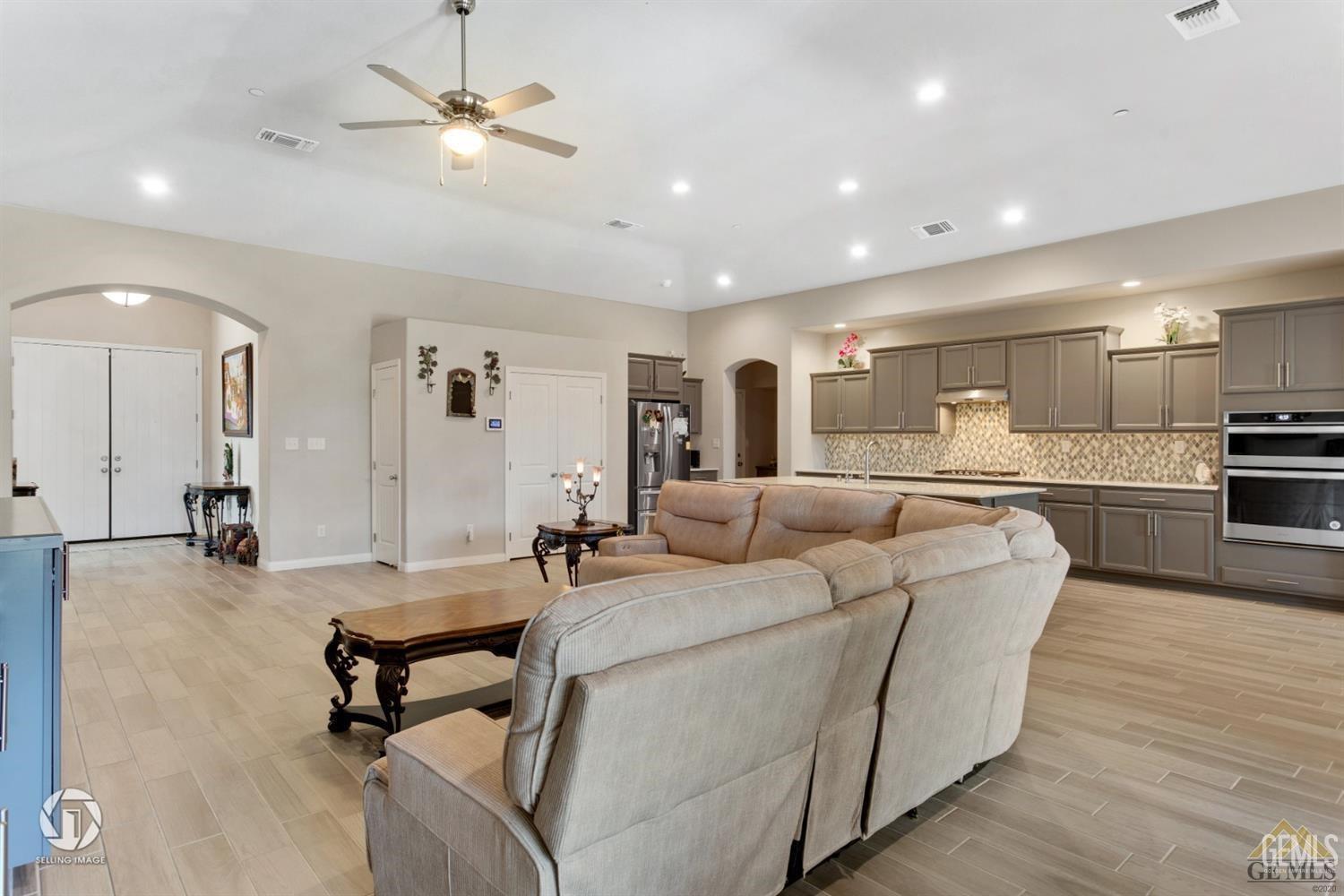 9130 Almond Creek Drive — photo 25