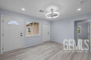 137 S South King Street — photo 5