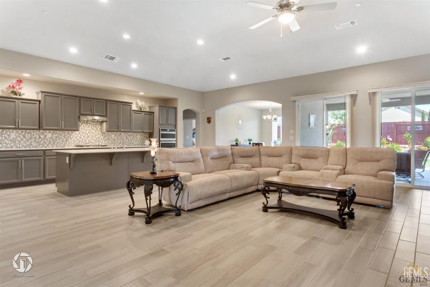 9130 Almond Creek Drive — photo 10