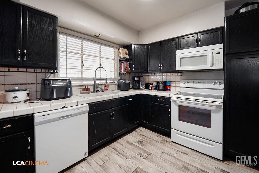 2712 Primera Vista — photo 23