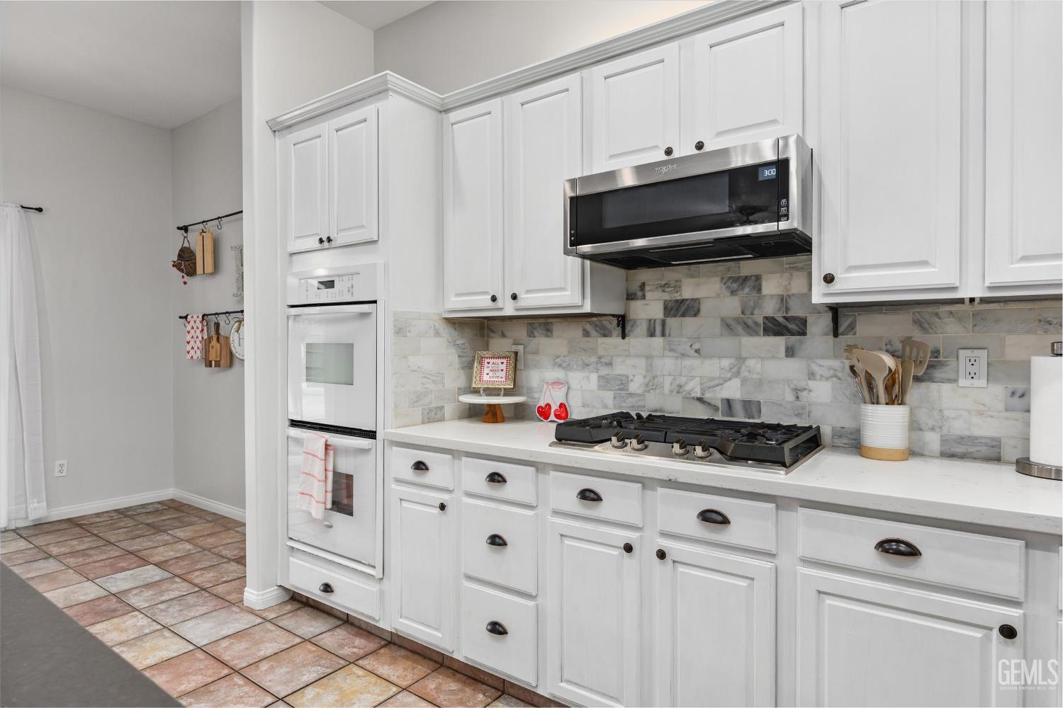 15503 Marty Avenue — photo 10