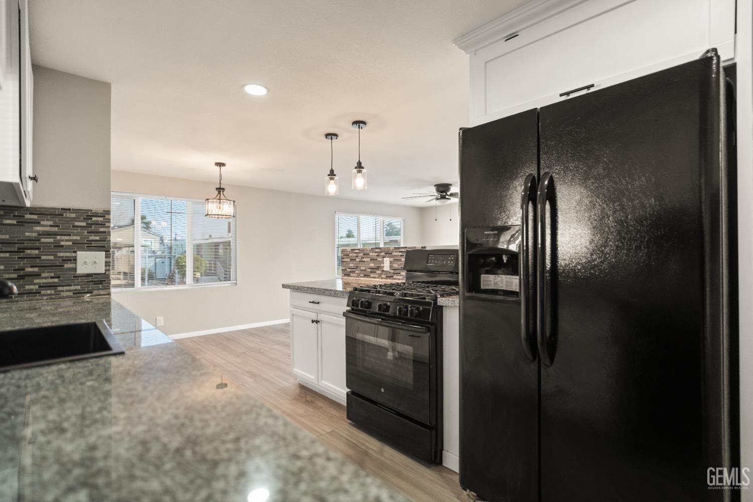 900 James Road — photo 15