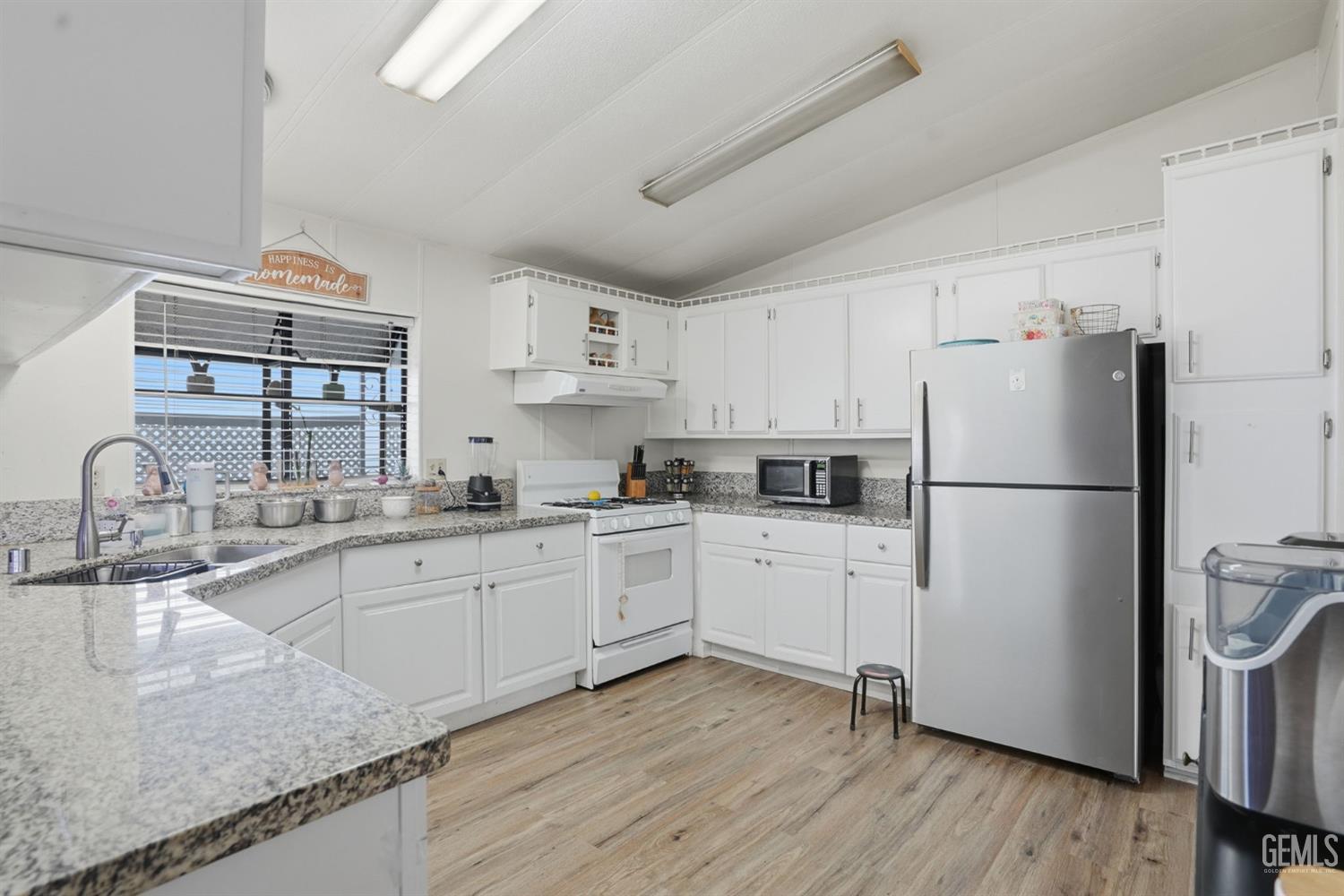 8536 Kern Canyon Road — photo 9
