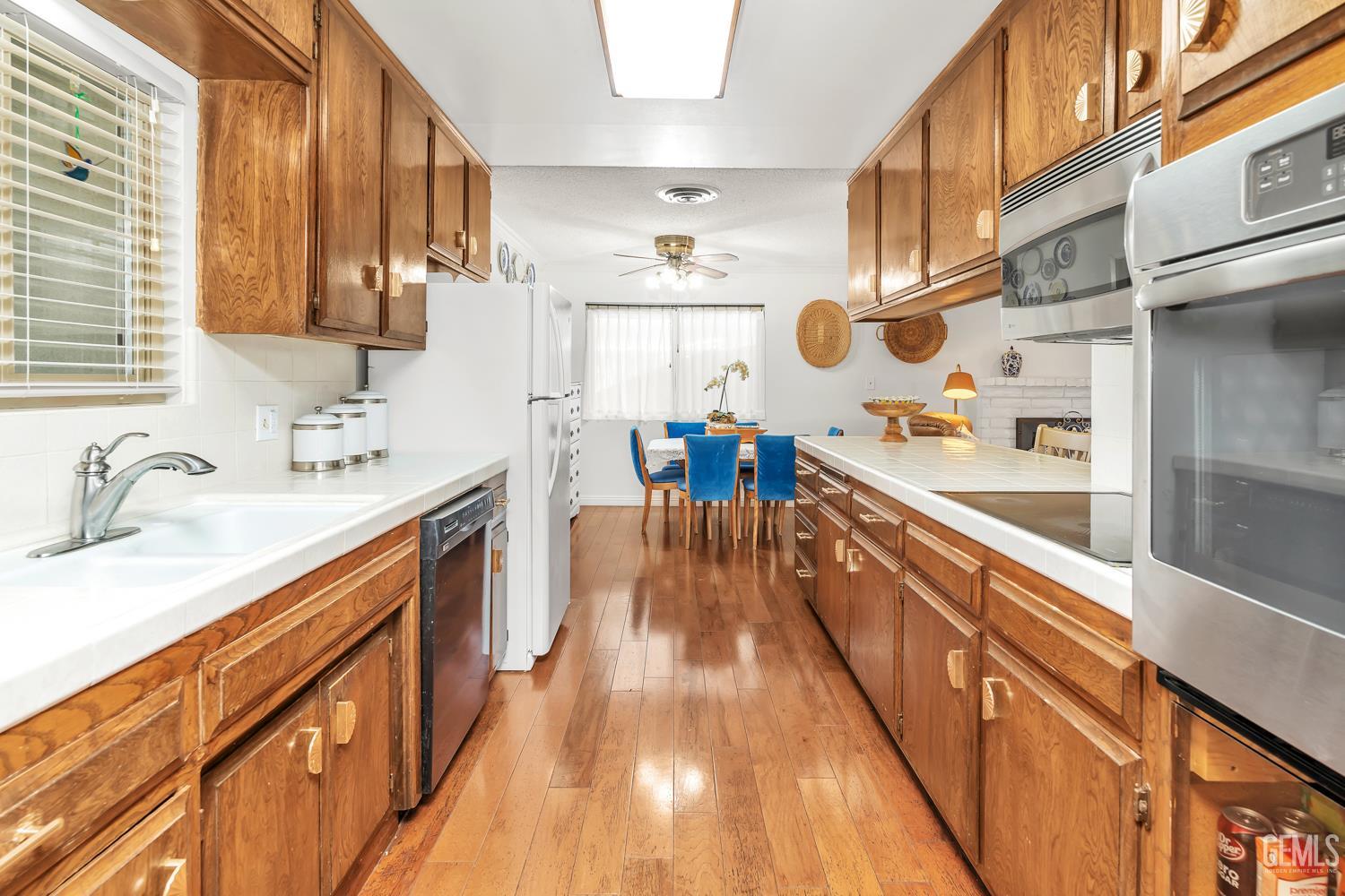 2508 Prestwick Court — photo 17