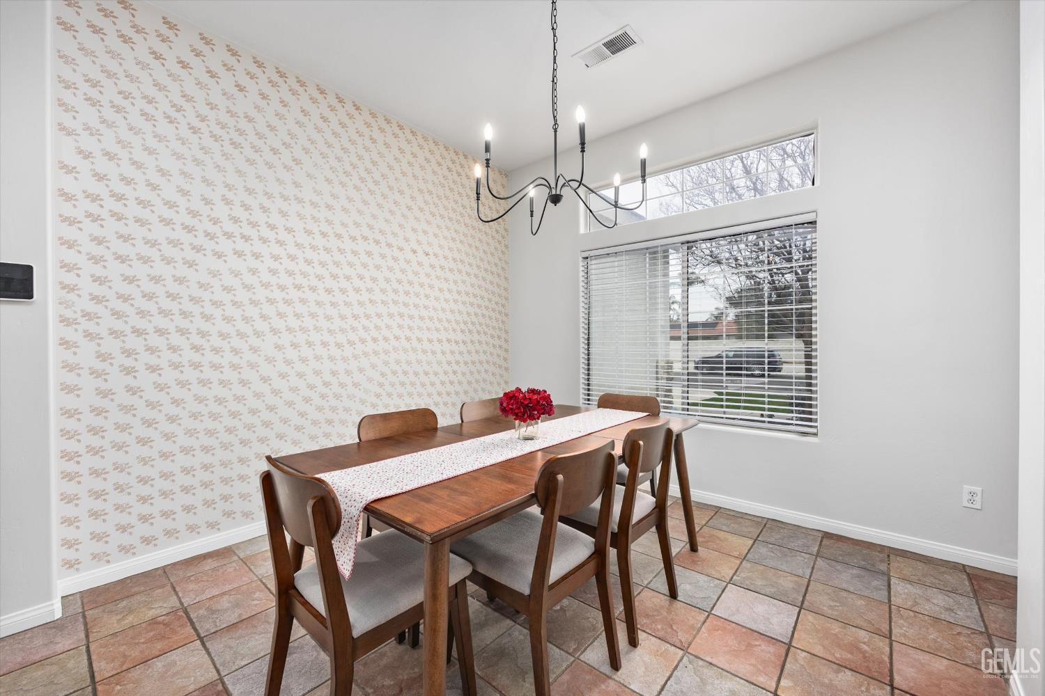 15503 Marty Avenue — photo 6