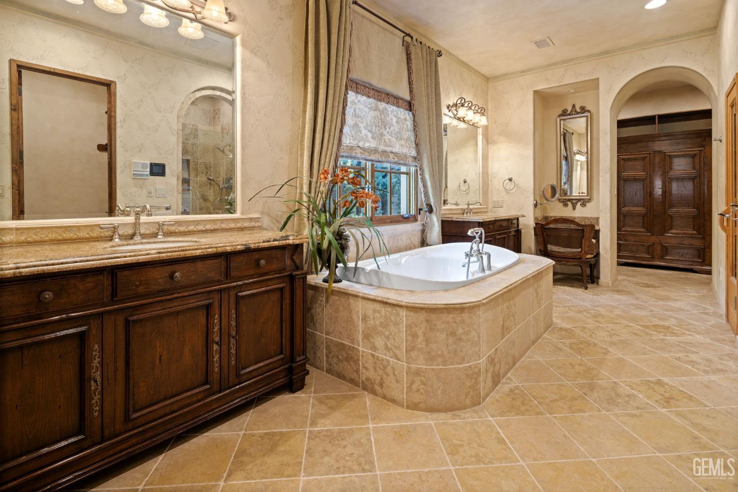 10208 Keswick Drive — photo 40