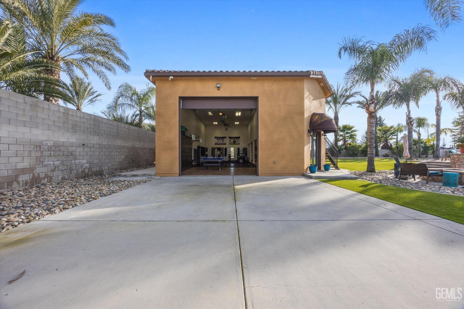 17609 Legend Oaks Lane — photo 40