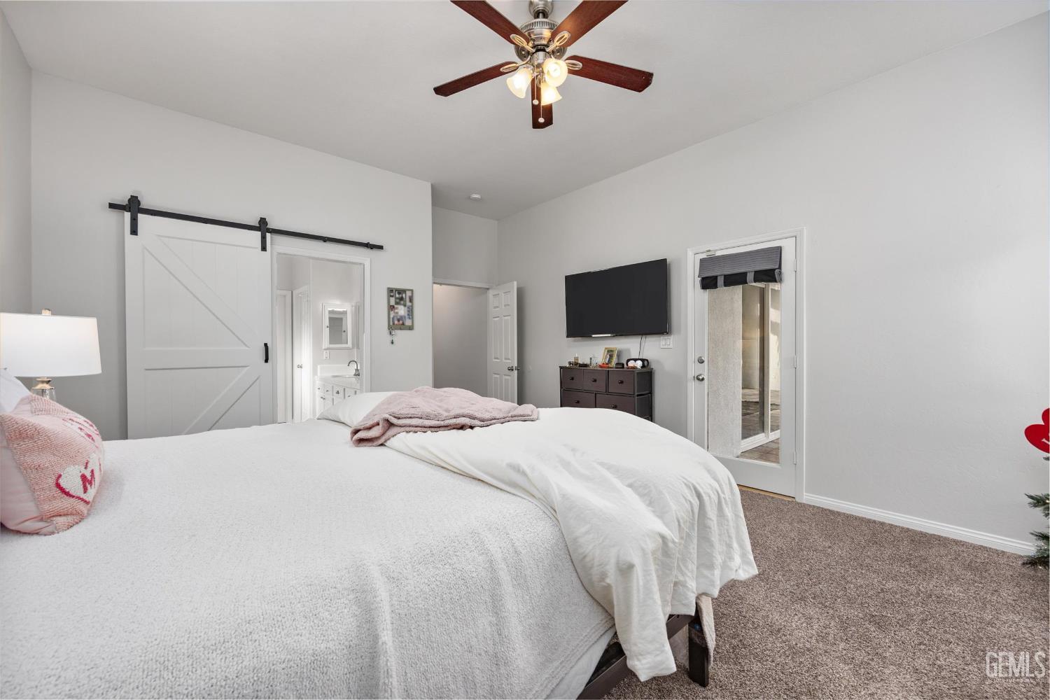 15503 Marty Avenue — photo 11
