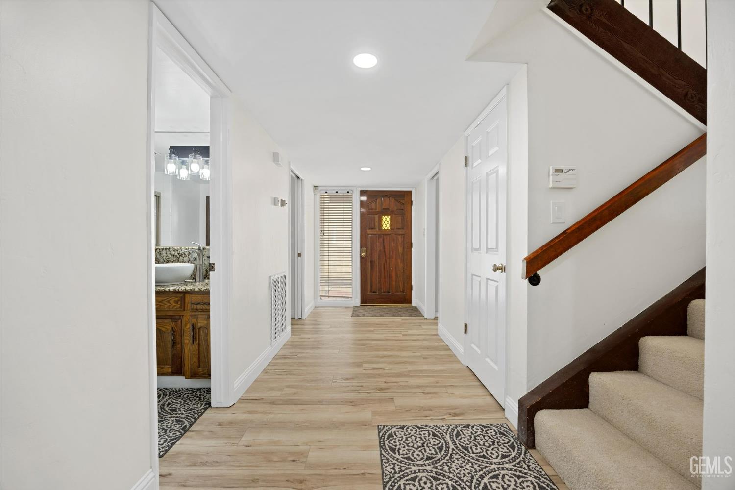 2600 Barrington Street — photo 25