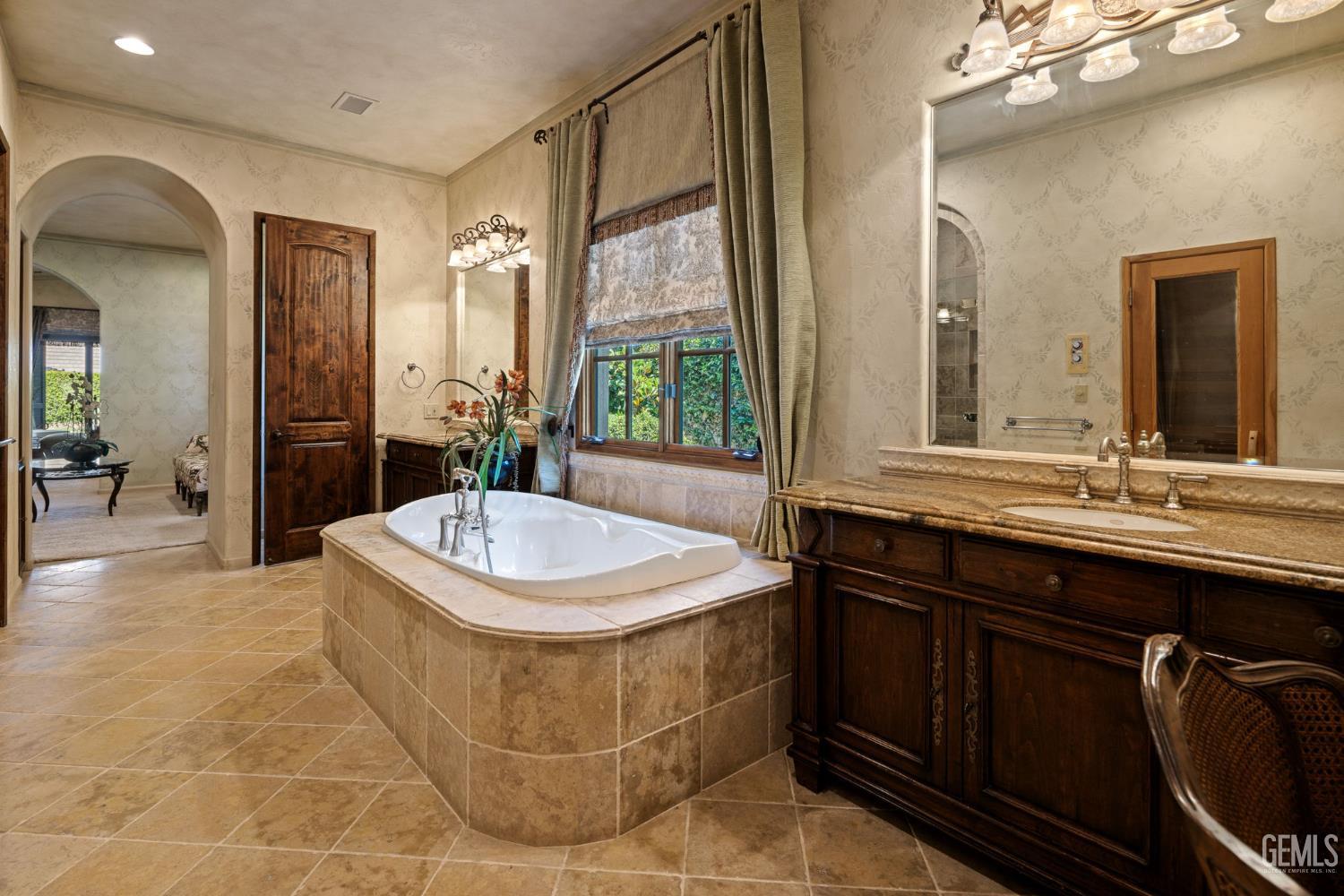 10208 Keswick Drive — photo 43
