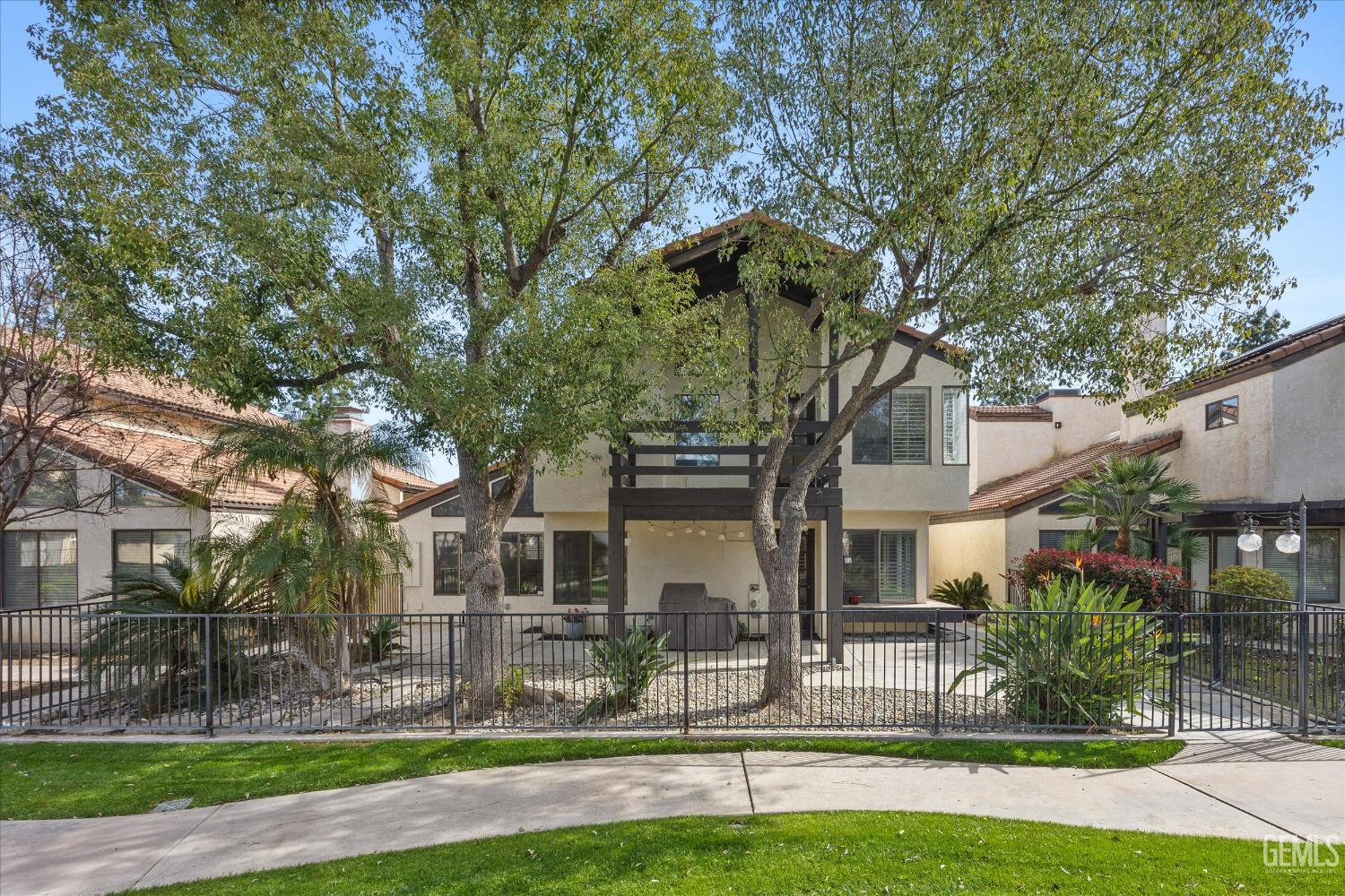 2600 Barrington Street — photo 3