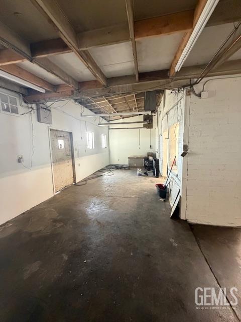 108 N Chester Avenue — photo 9