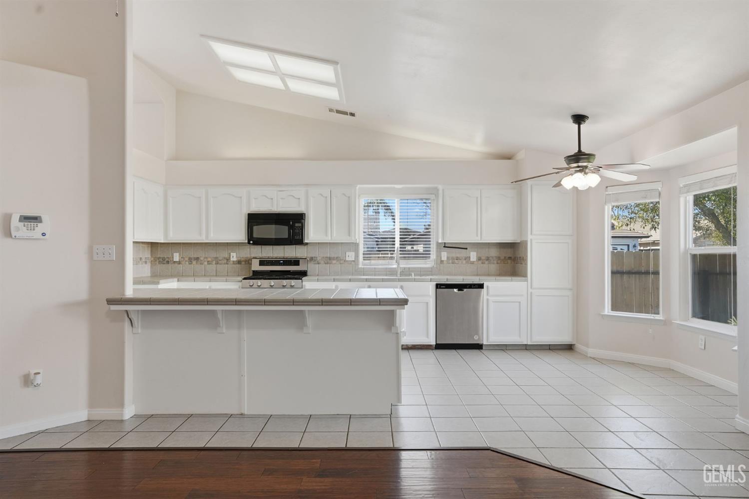 11130 New Forest Drive — photo 8