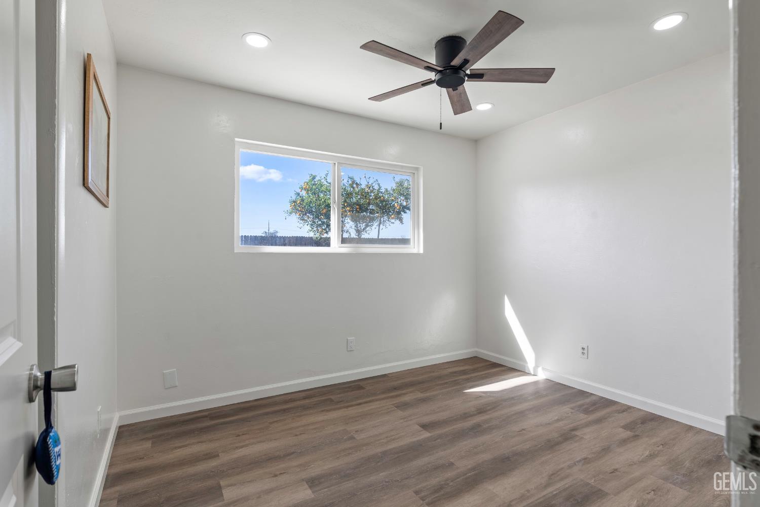 5817 Gary Place, Bakersfield, CA 93307 — photo 25