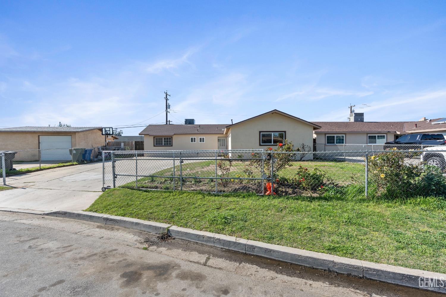 5817 Gary Place, Bakersfield, CA 93307 — photo 6