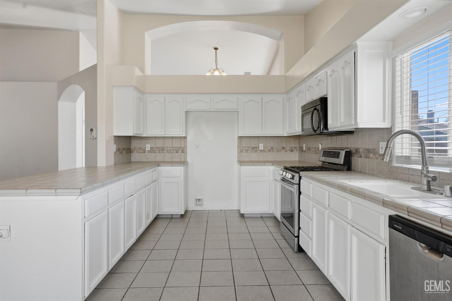 11130 New Forest Drive — photo 7