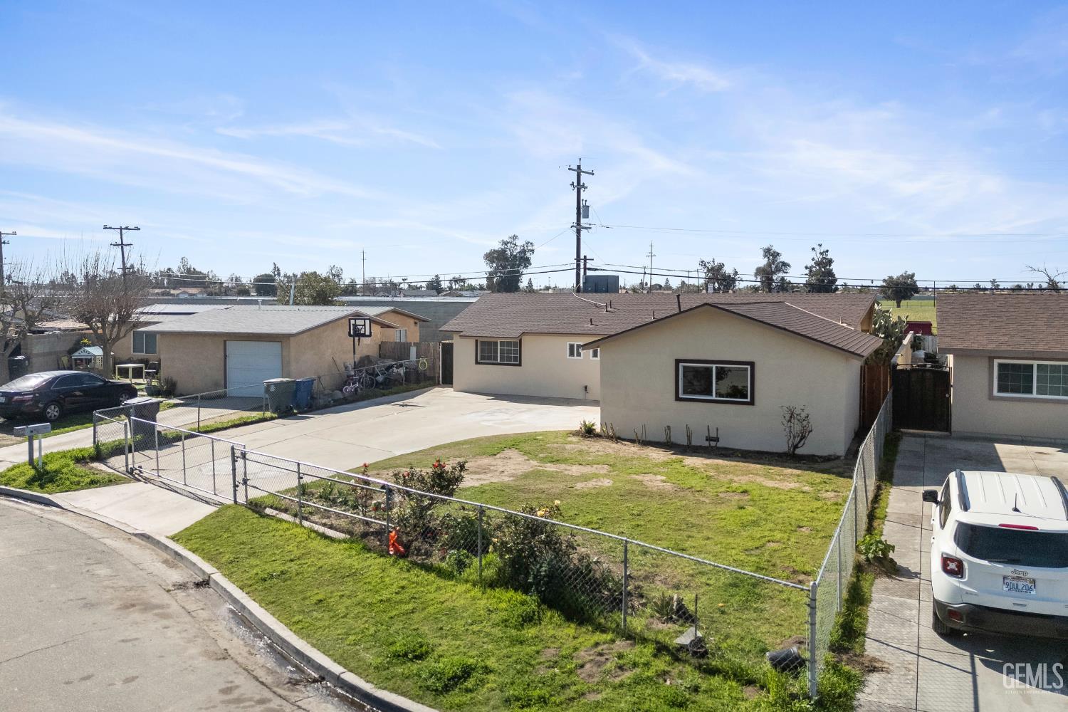 5817 Gary Place, Bakersfield, CA 93307 — photo 4