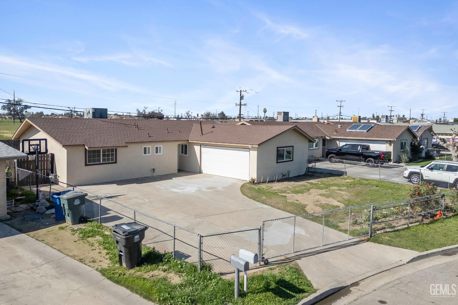 5817 Gary Place, Bakersfield, CA 93307 — photo 3