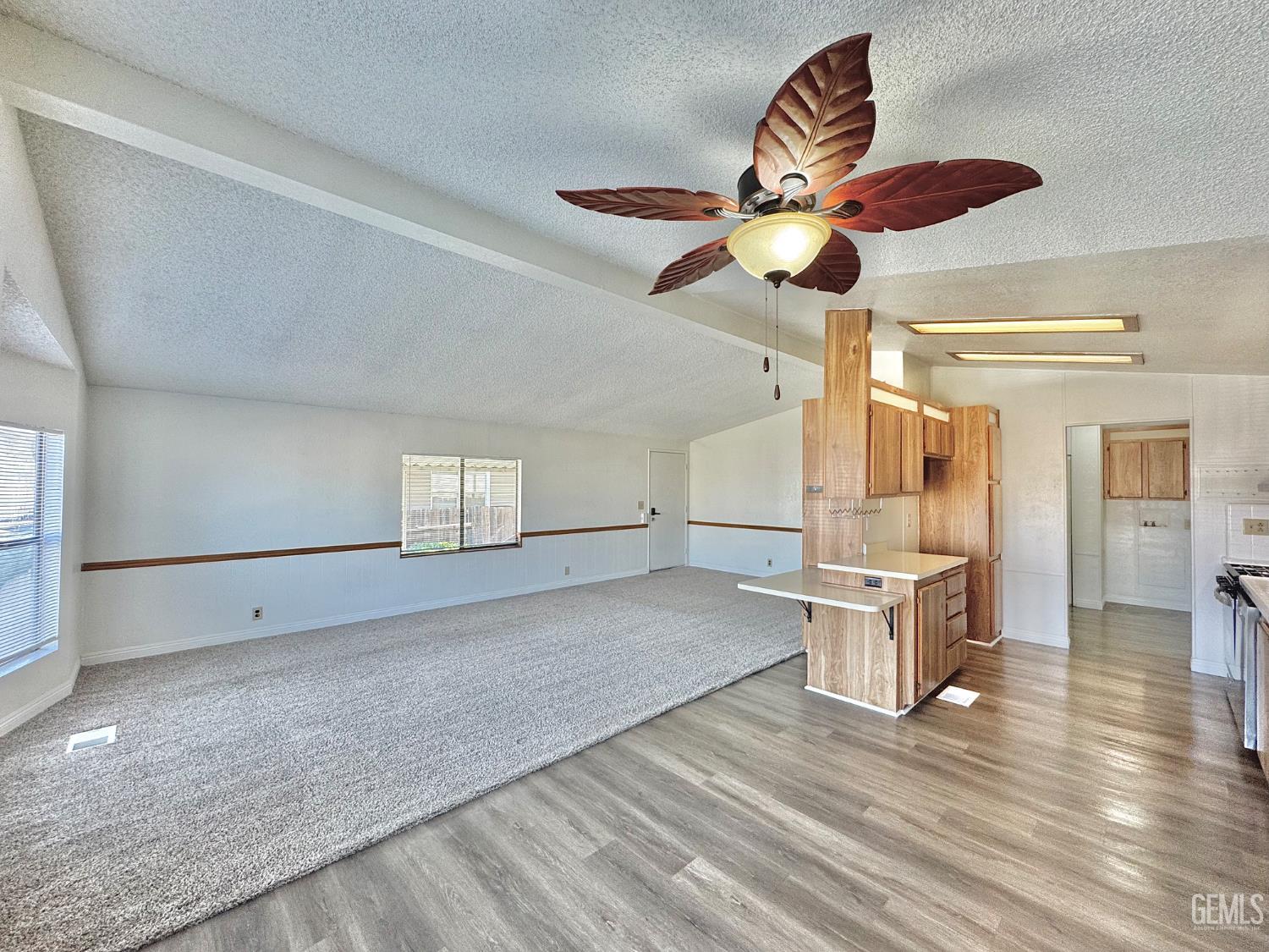 1301 Taft Highway — photo 11