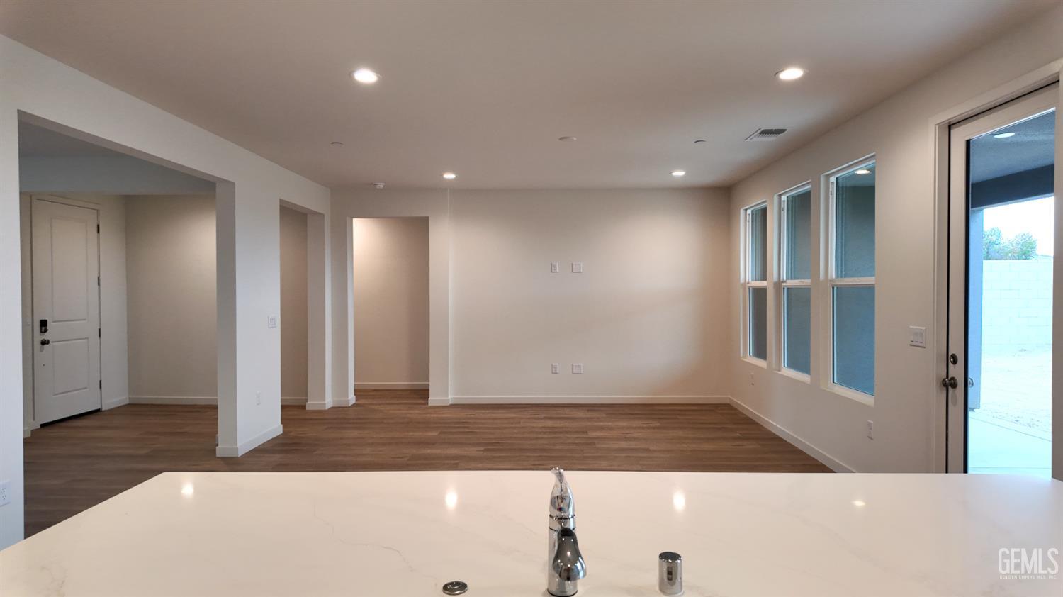 7300 Cryosphere Street — photo 5