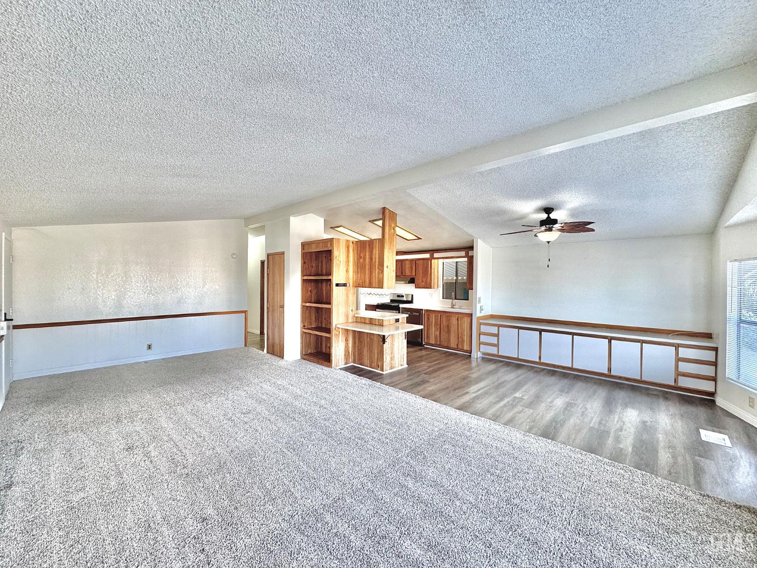 1301 Taft Highway — photo 7