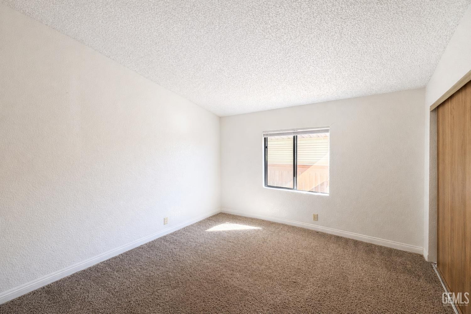 1301 Taft Highway — photo 17