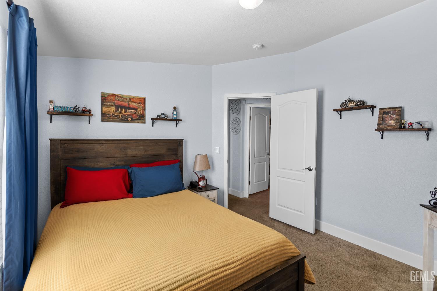 4401 Hughes Lane — photo 9