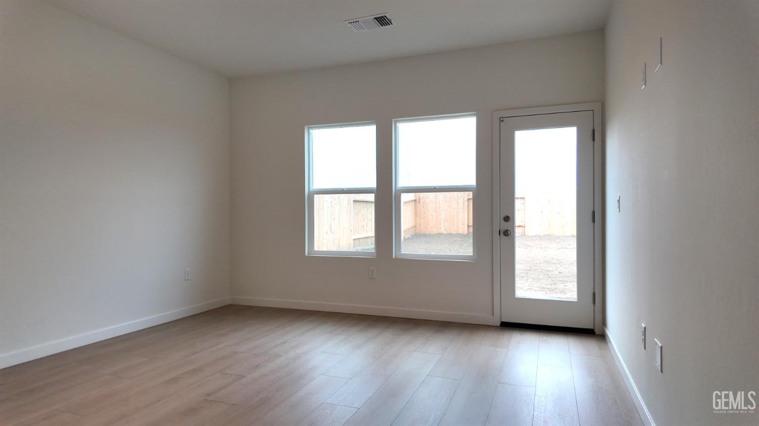 7402 Cryosphere Street — photo 14
