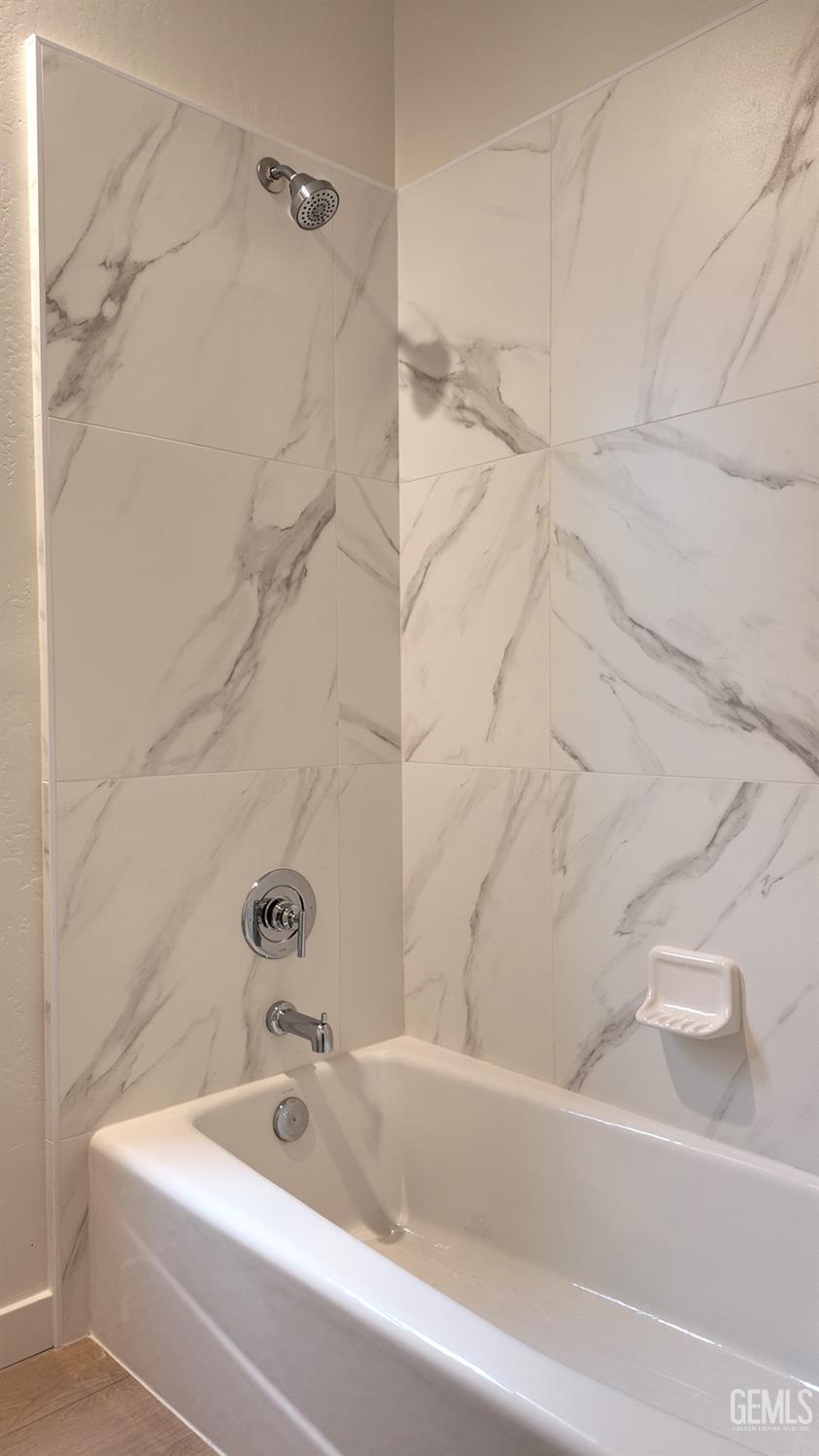 7402 Cryosphere Street — photo 12