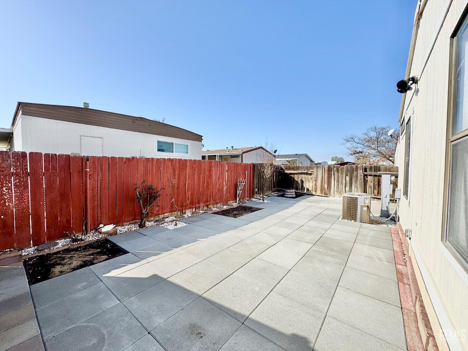 1301 Taft Highway — photo 21