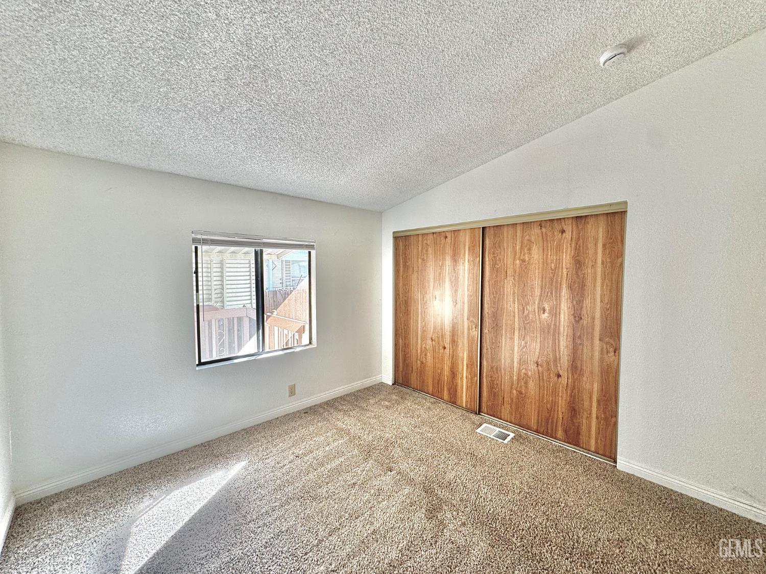 1301 Taft Highway — photo 15