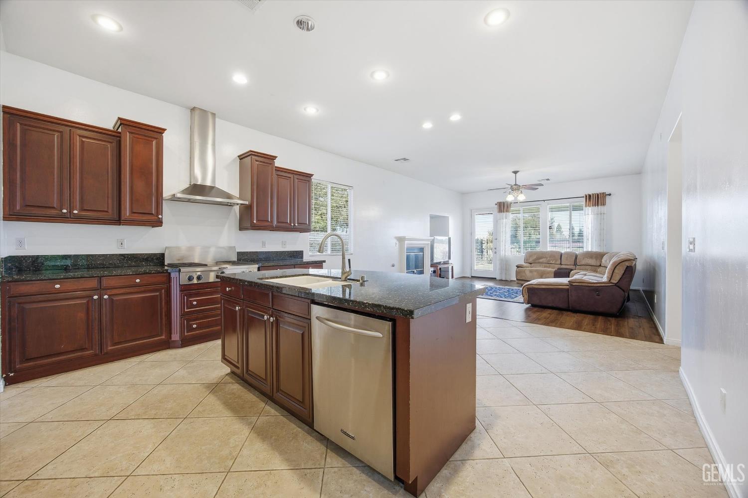 5406 Pelican Hill Drive — photo 11