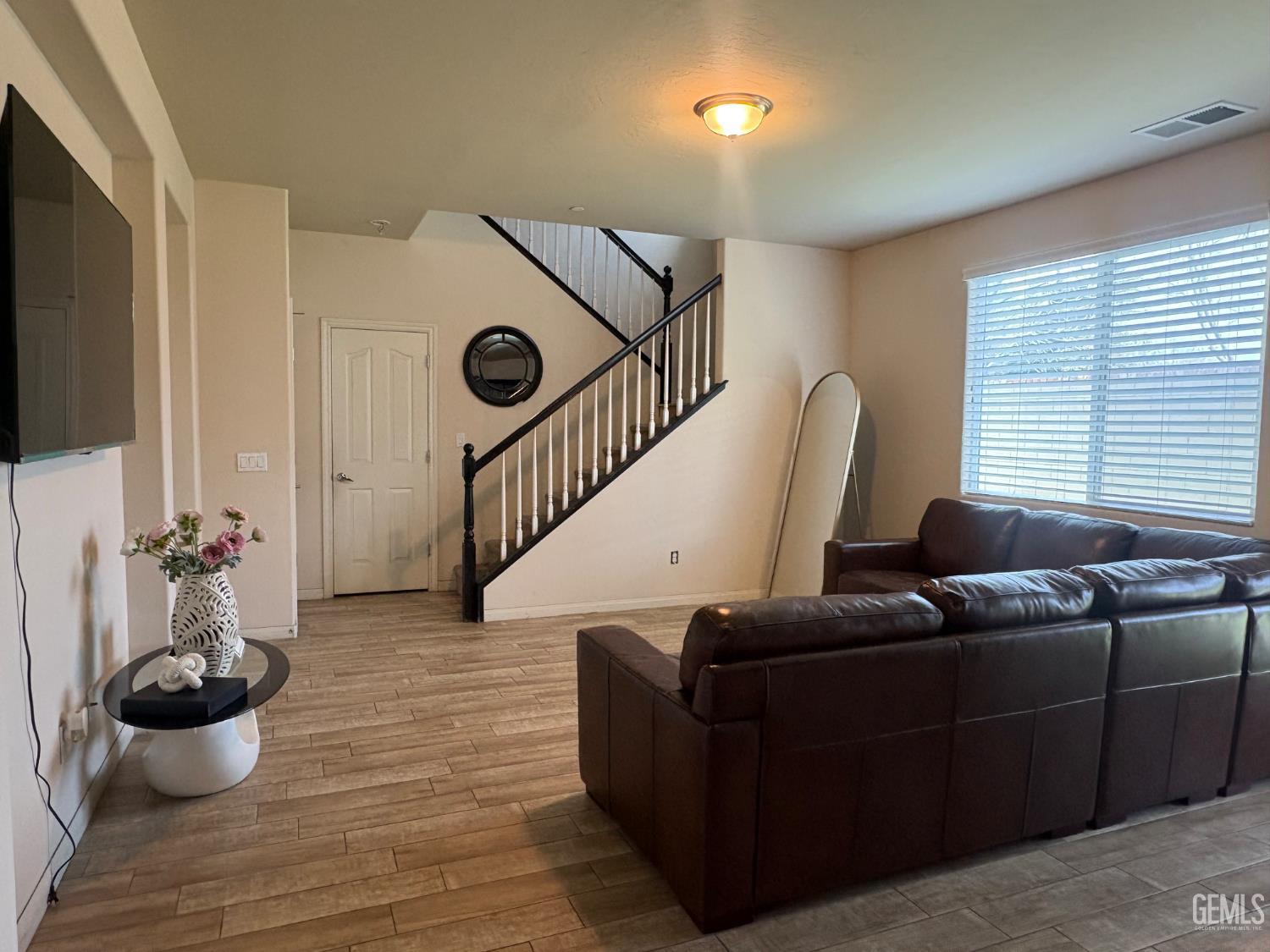 1714 Holt Rinehart Avenue — photo 7