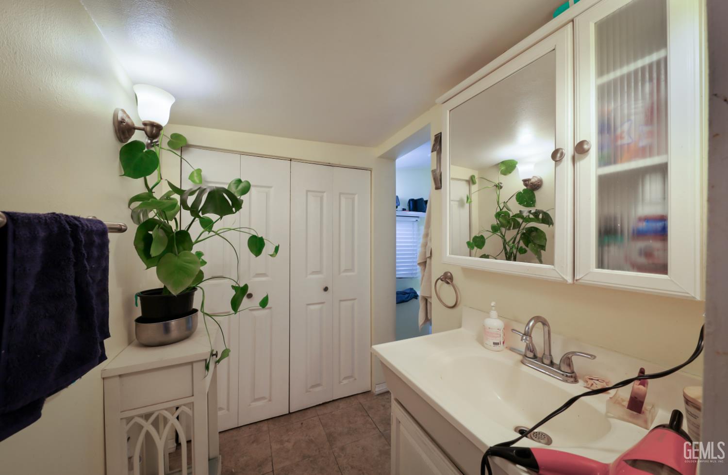 1017 Curtis Drive — photo 10