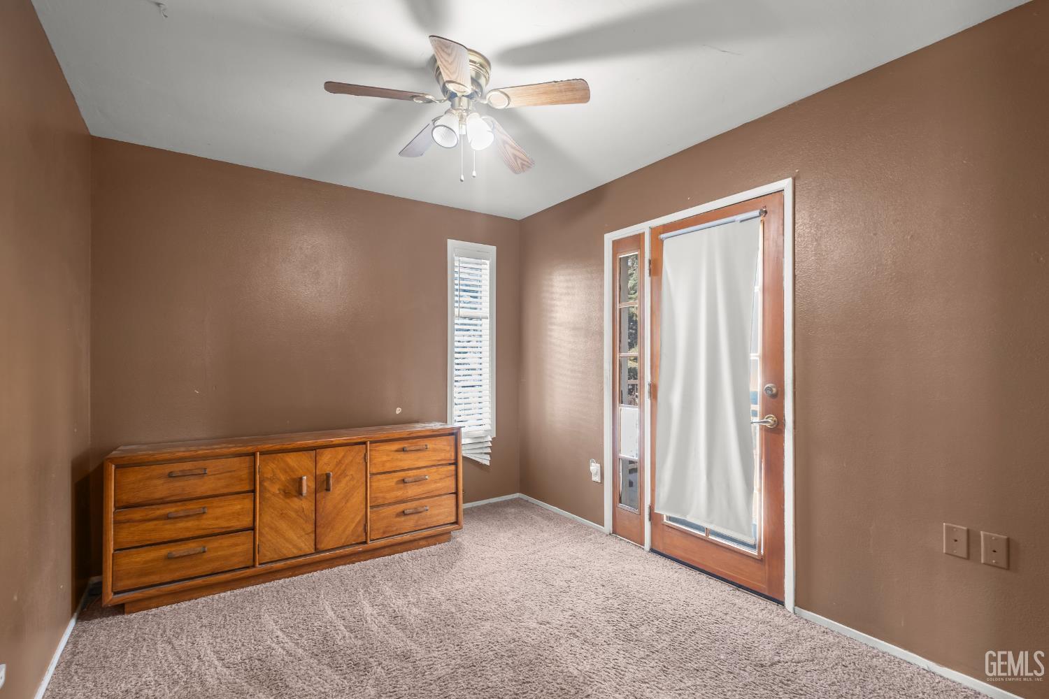 18260 Alps Drive — photo 25